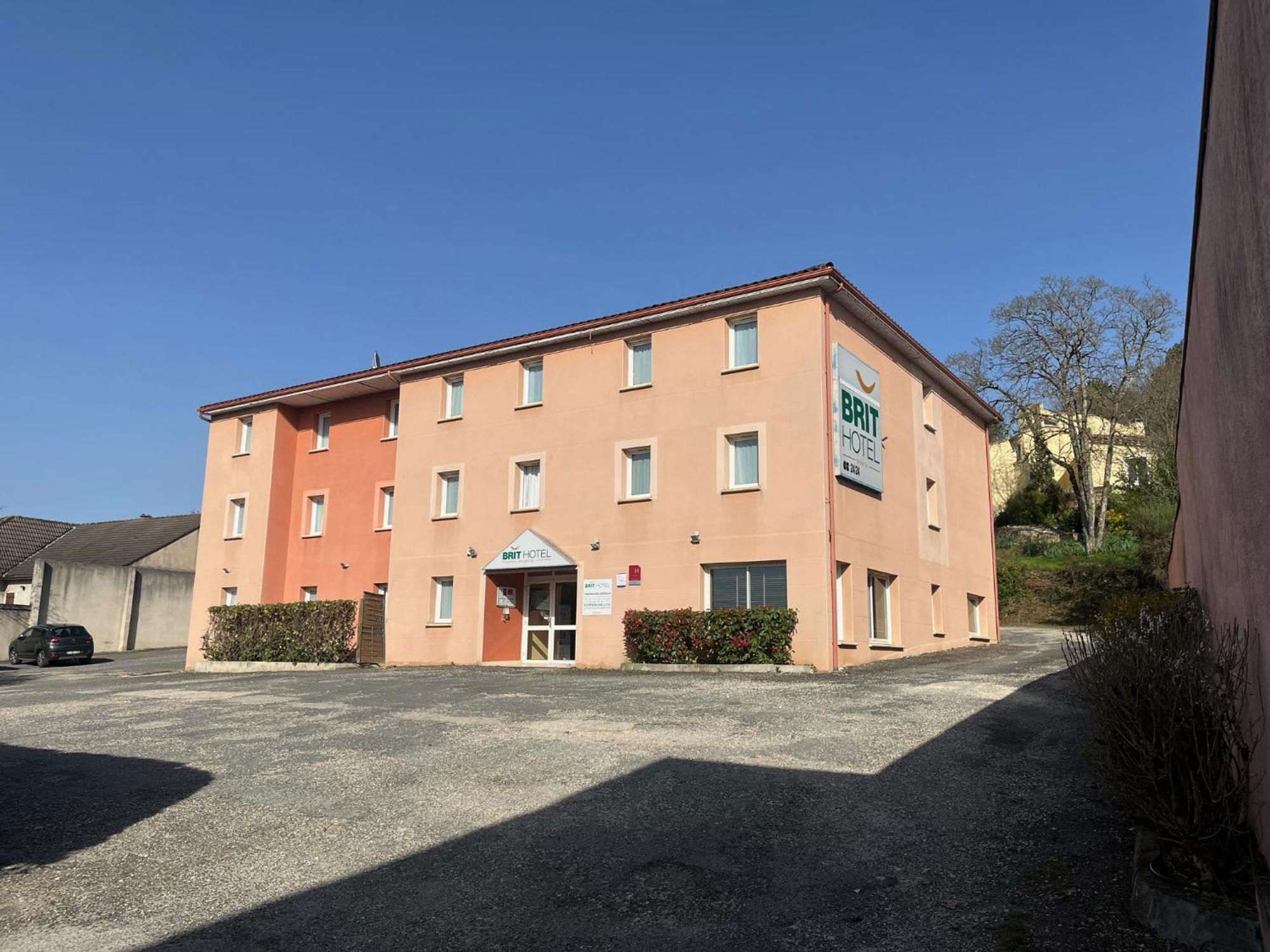 Brit Hotel Essentiel Cahors Nord Ngoại thất bức ảnh