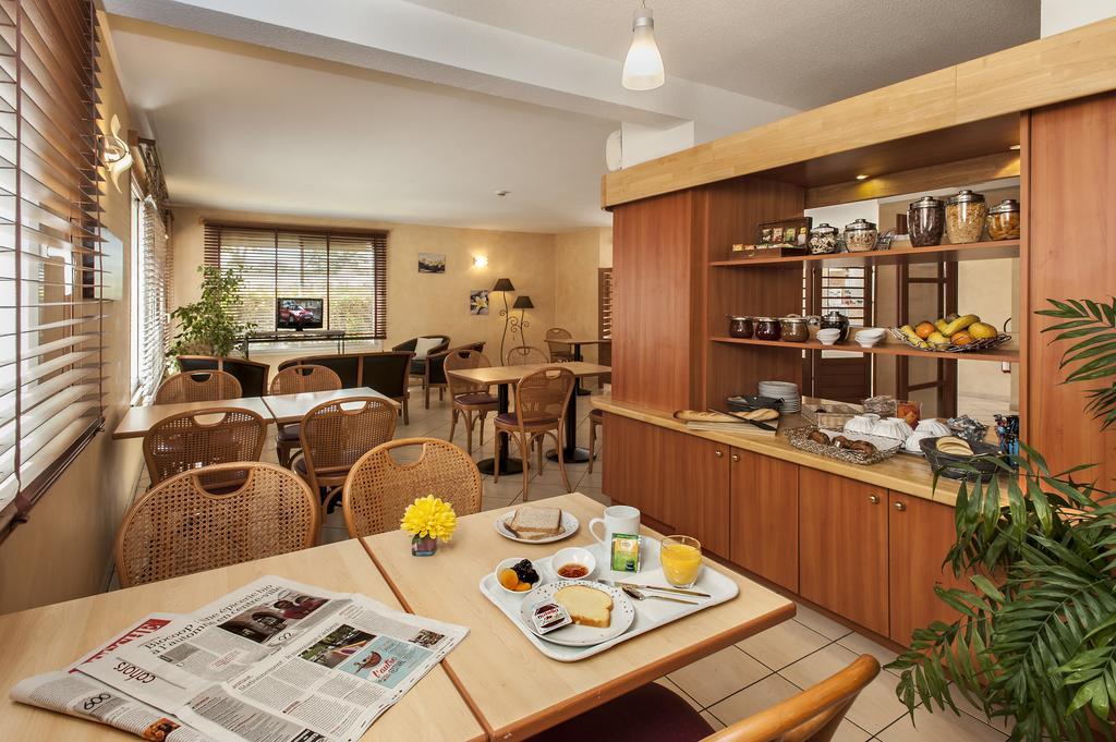 Brit Hotel Essentiel Cahors Nord Ngoại thất bức ảnh