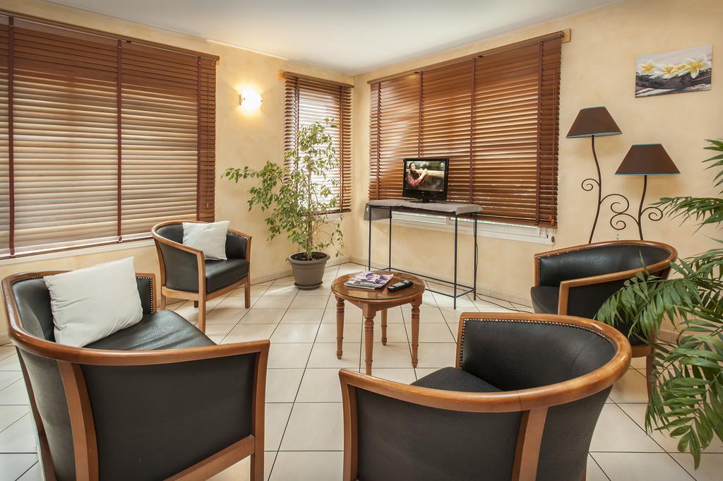 Brit Hotel Essentiel Cahors Nord Ngoại thất bức ảnh